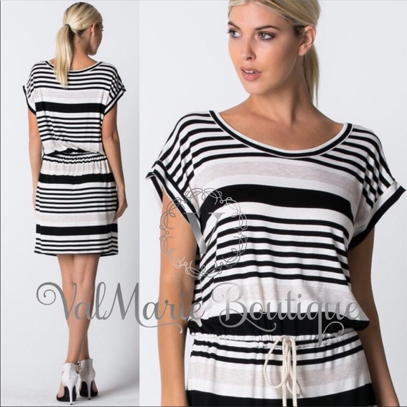 Striped summer beach dress - Picture 7 of 7